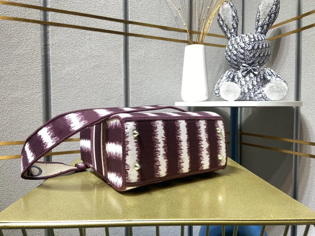 Designer Handbags DR 282