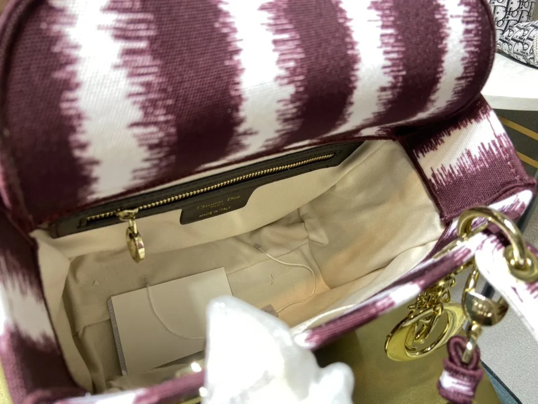 Designer Handbags DR 282