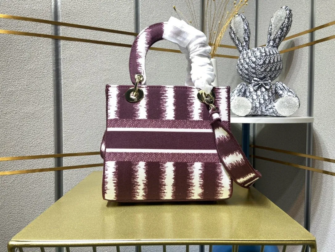 Designer Handbags DR 282