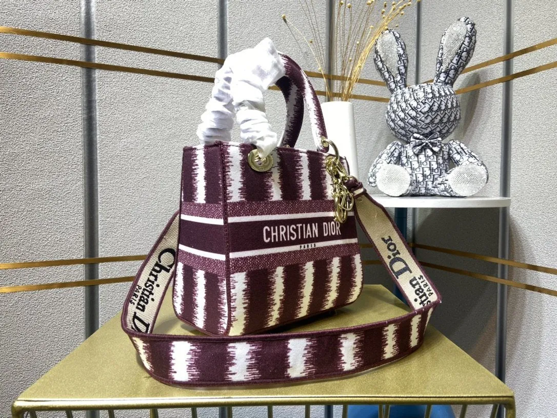Designer Handbags DR 282