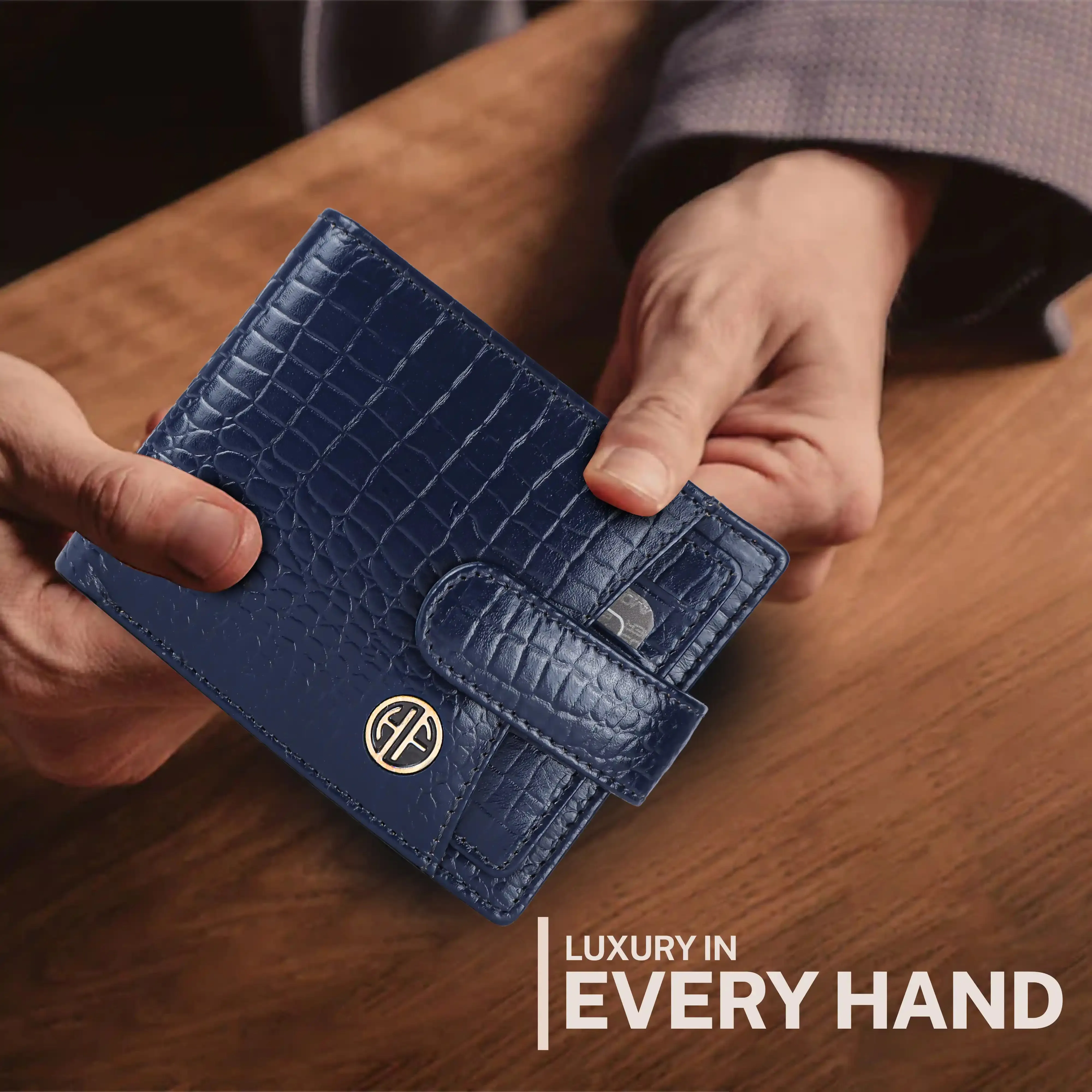 Men's Leather Wallet - 5 Card Slots, 2 Currency Pockets, RFID Protection - Perfect Gift for Valentine's, Father's Day, Birthdays