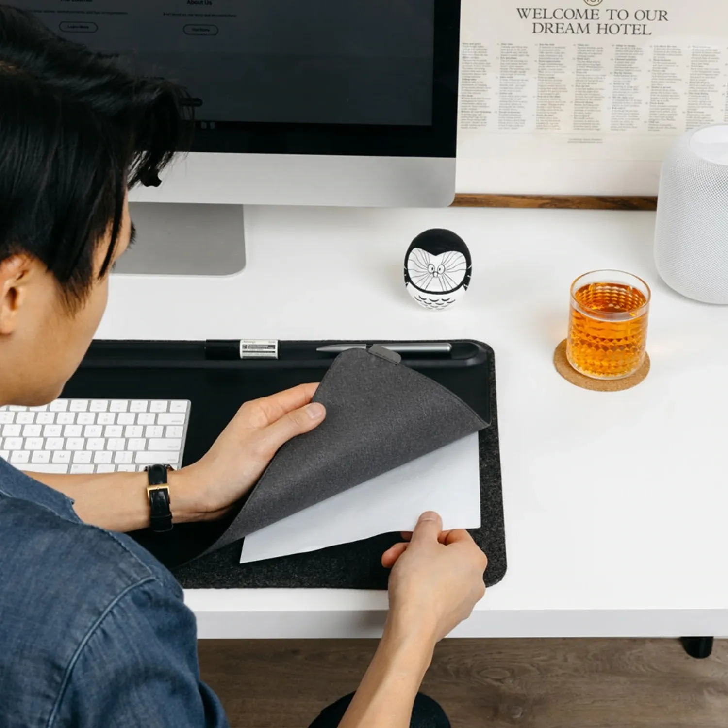 orbitkey | desk mat | black medium