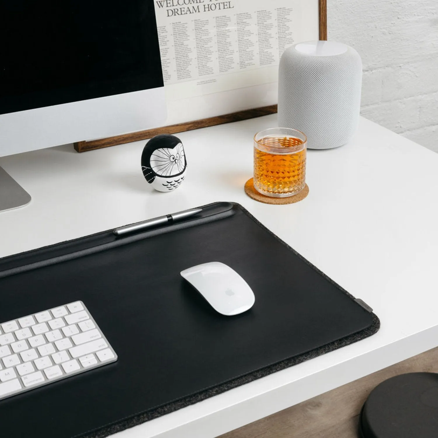 orbitkey | desk mat | black medium